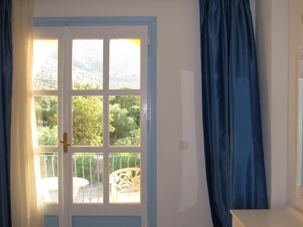 Pedi Beach Hotel Symi Exterior foto