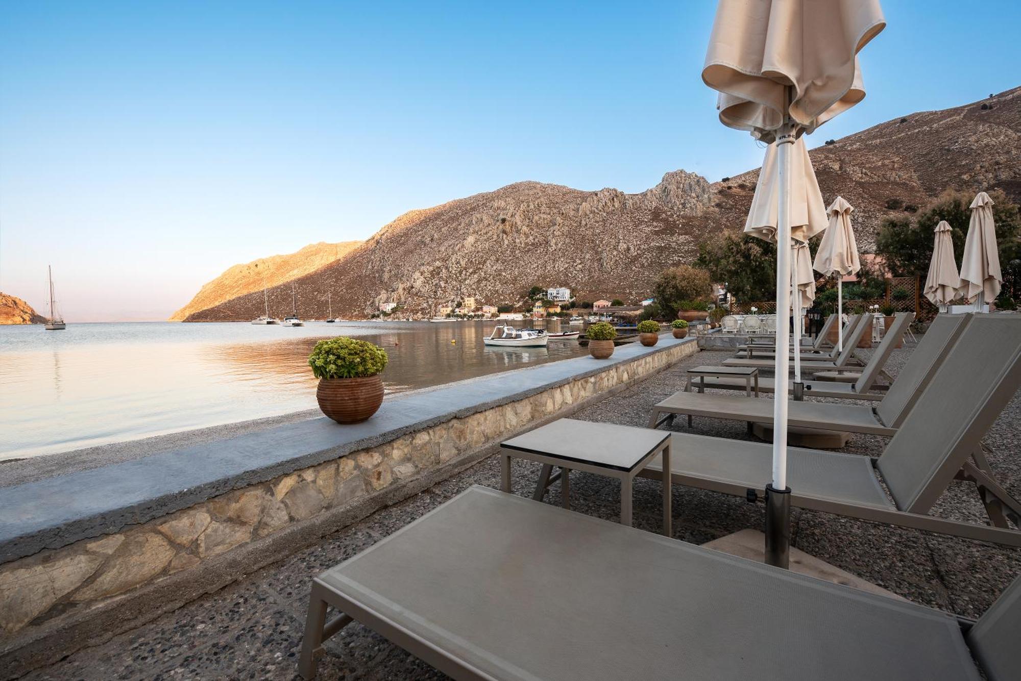 Pedi Beach Hotel Symi Exterior foto